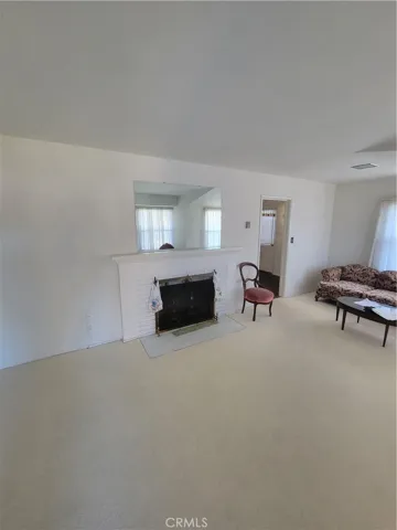 Living fireplace