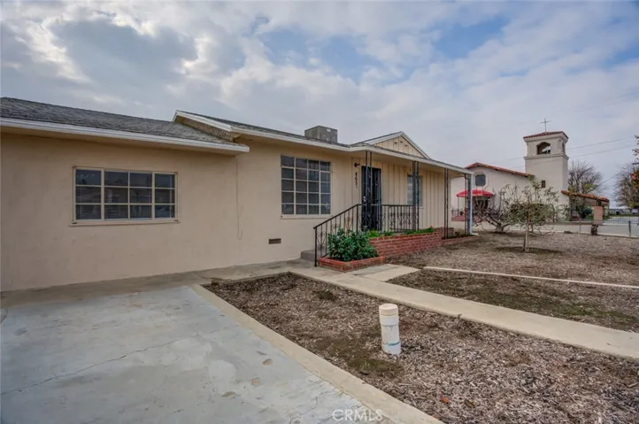 459 Machado Avenue, Bakersfield, California 93307