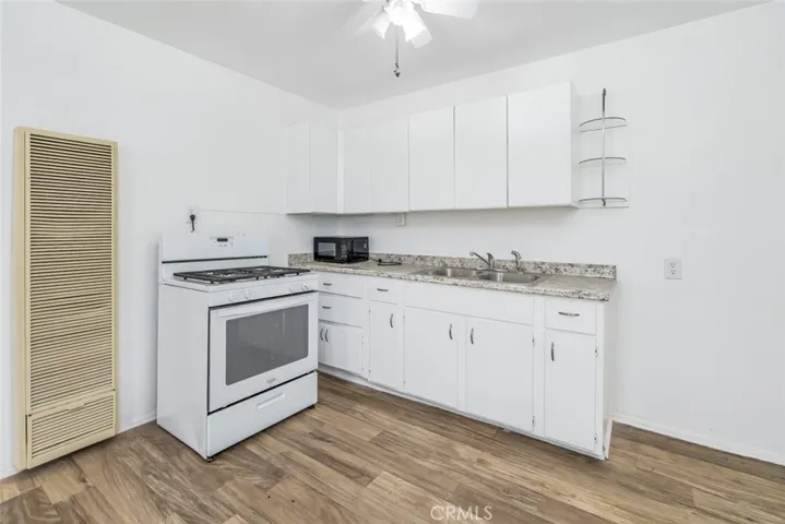 459 Machado Avenue, Bakersfield, California 93307