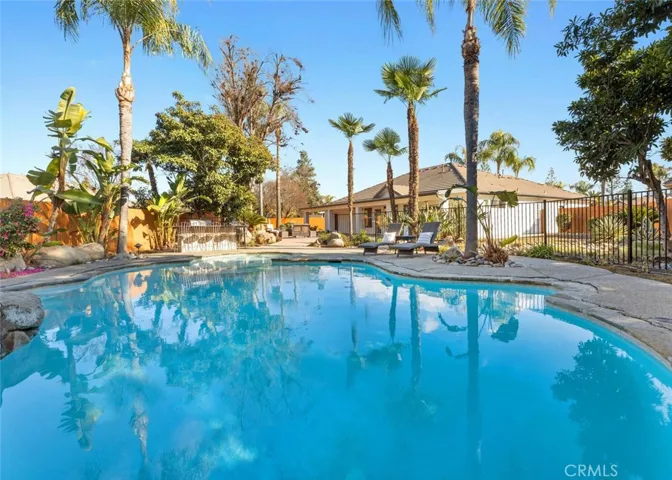 4730 W Nicholas Court, Visalia, California 93291
