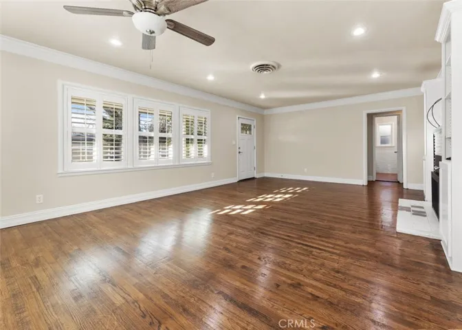 1706 W Myrtle Avenue, Visalia, California 93291