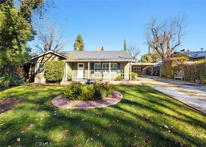 1706 W Myrtle Avenue, Visalia, California 93291