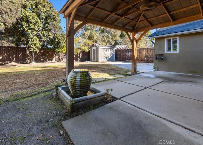 1706 W Myrtle Avenue, Visalia, California 93291