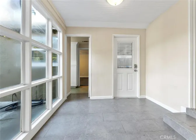 1706 W Myrtle Avenue, Visalia, California 93291