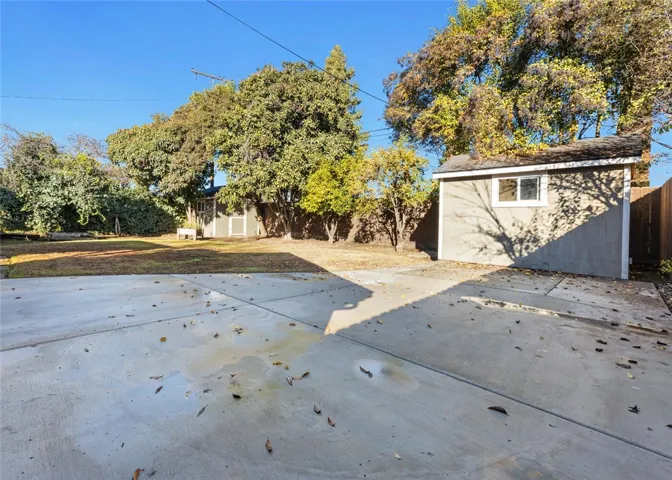 1706 W Myrtle Avenue, Visalia, California 93291