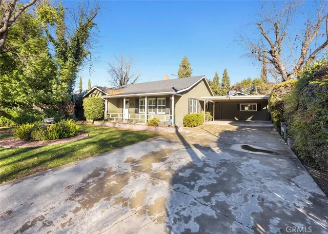 1706 W Myrtle Avenue, Visalia, California 93291