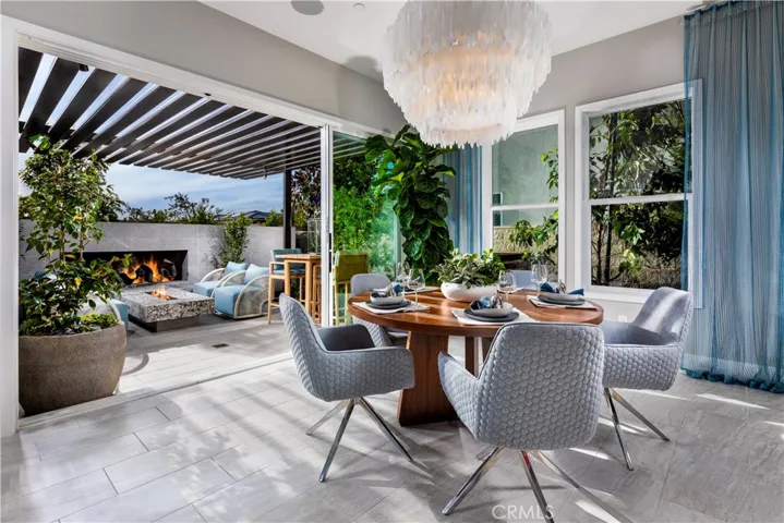 Dining Room to Outdoor Room