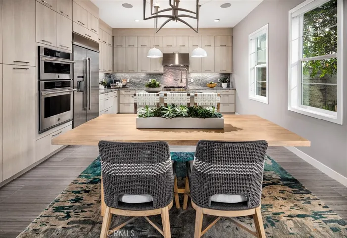 Dining Room to Kitchen