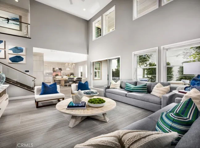 250 Amber Oak, Lake Forest, California 92630