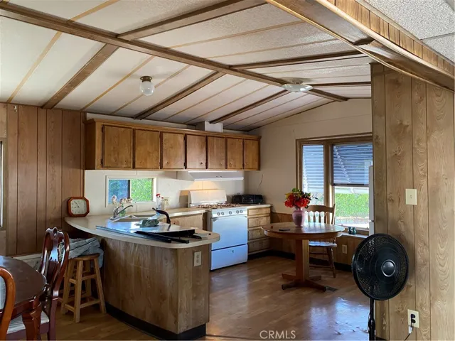 2 Spruce Via, Anaheim, California 92801