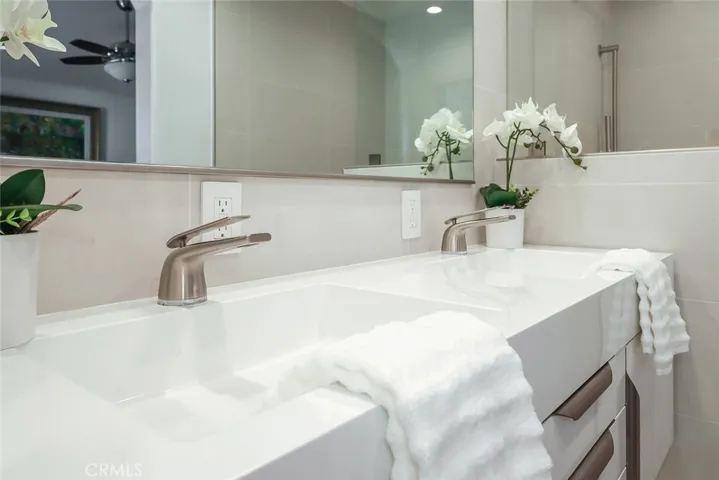 30810 Ferrara Court, Westlake Village, California 91362