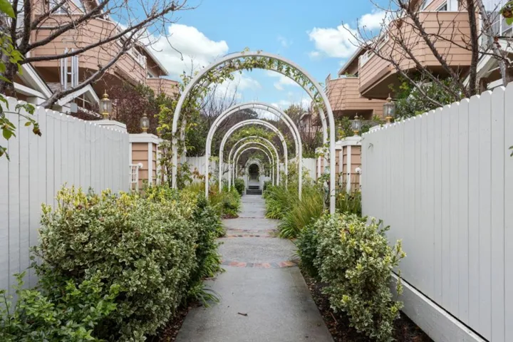 444 San Antonio Road 6a, Palo Alto, California 94306