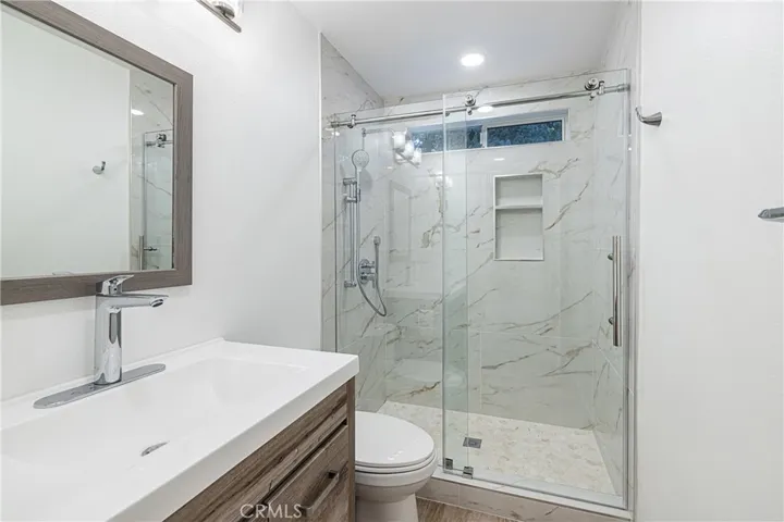 Lower level bath