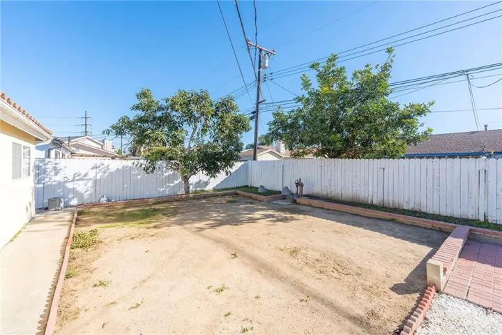 10372 Maikai Drive, Huntington Beach, California 92646