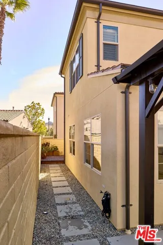 21809 Propello Drive, Santa Clarita, California 91350