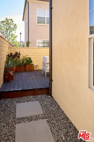 21809 Propello Drive, Santa Clarita, California 91350
