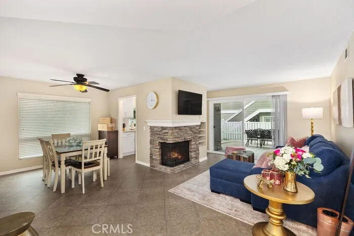 18 Coventry Lane, Aliso Viejo, California 92656