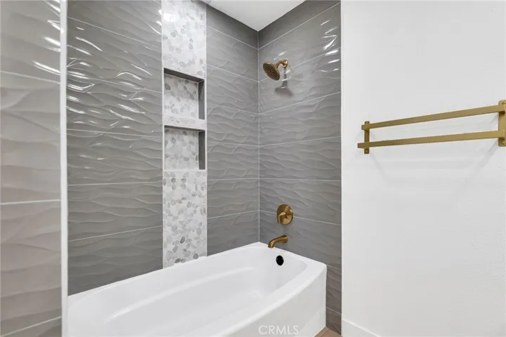 2739 Lakewood Place, Westlake Village, California 91361