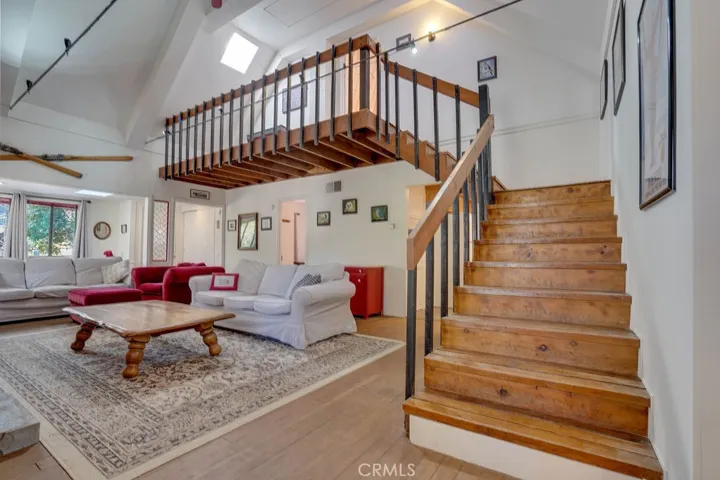 1036 Robin Road, Wrightwood, California 92397