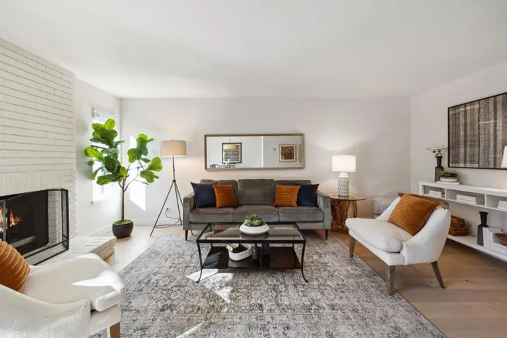29132915 Simkins Court, Palo Alto, California 94303