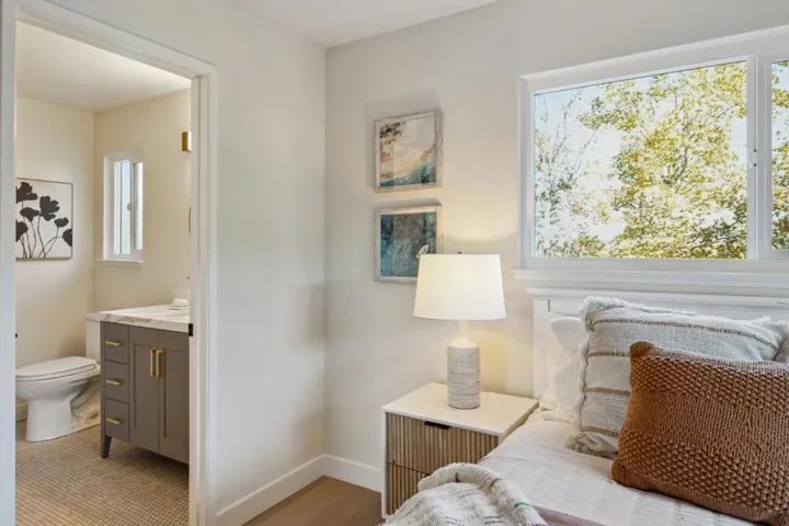 29132915 Simkins Court, Palo Alto, California 94303
