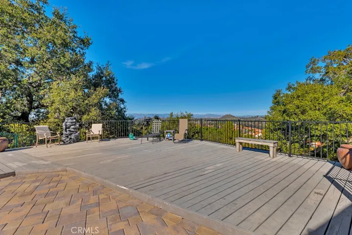 344 Corrine Hill Court, Newbury Park, California 91320