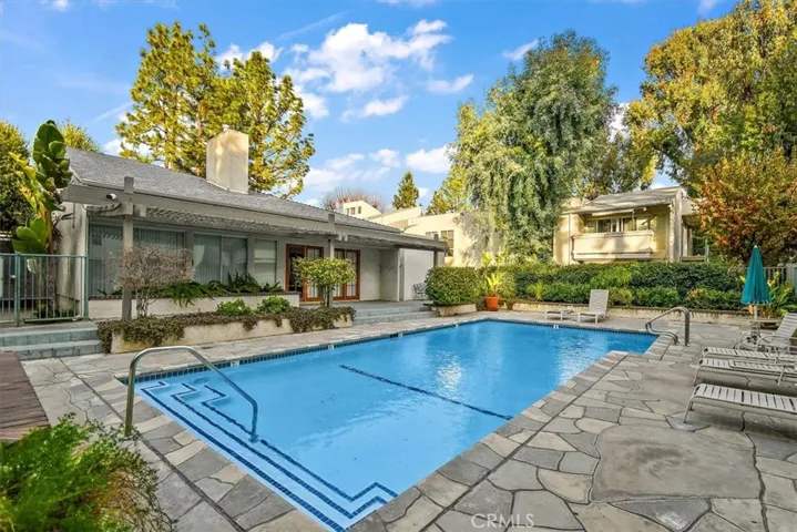 20134 Leadwell Street 313, Winnetka, California 91306