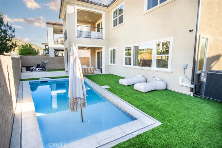 19075 Merryweather Drive, Saugus, California 91351