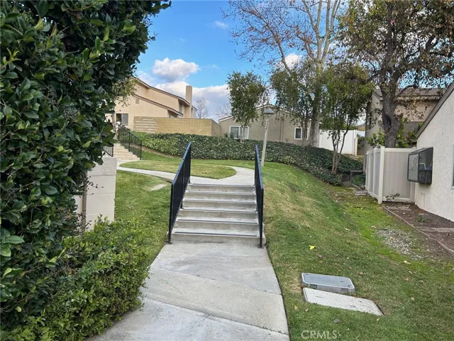 Walk way to common area
