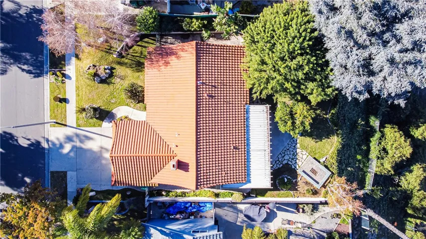 DRONE of Roof and Yard