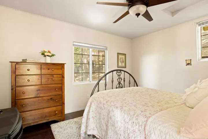 1232 Scenic Way, Rimforest, California 92378