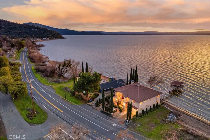 Only one neighbor, the lake and you!