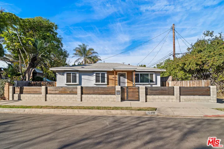 13419 Zanja Street, Venice, California 90291