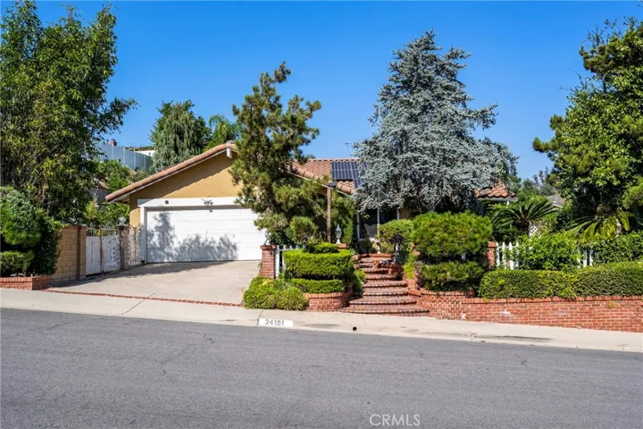 24151 Amurro Drive, Mission Viejo, California 92691