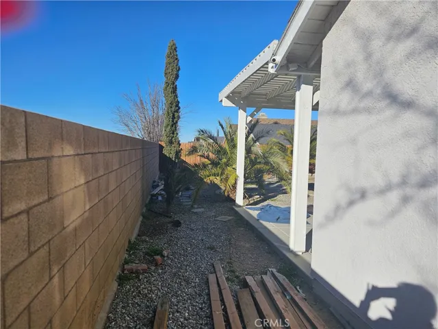 13612 Taurus Lane, Victorville, California 92392