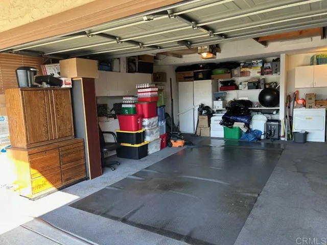 double garage w/storage