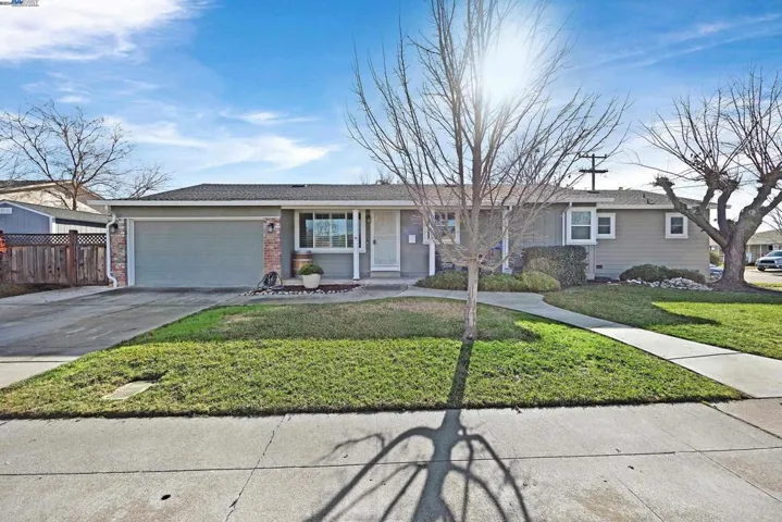 907 Miranda Way, Livermore, California 94550