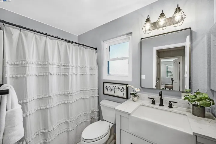 907 Miranda Way, Livermore, California 94550