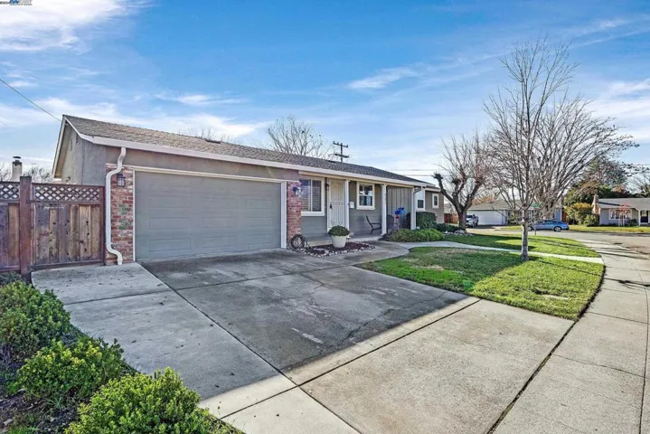 907 Miranda Way, Livermore, California 94550