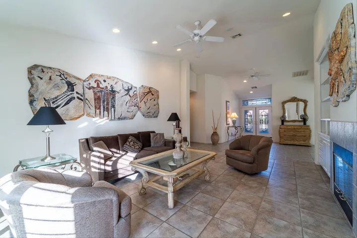 78573SanMarinoCt(14of37)