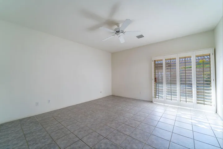 78573SanMarinoCt(27of37)