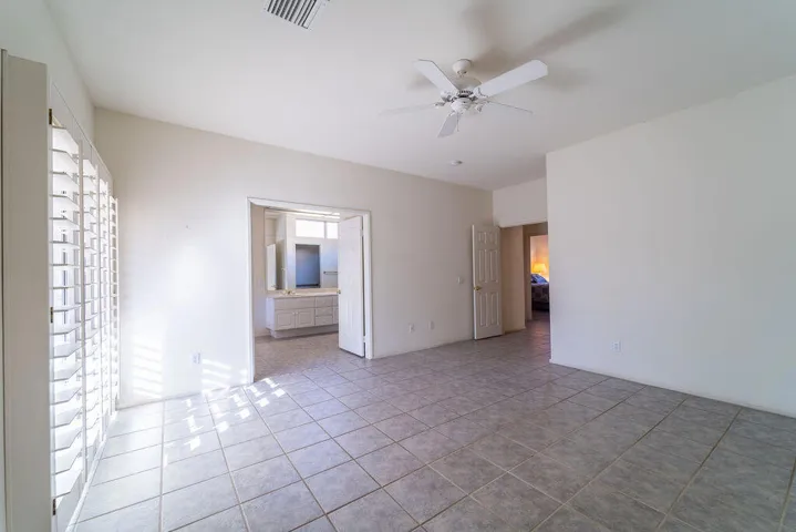 78573SanMarinoCt(28of37)