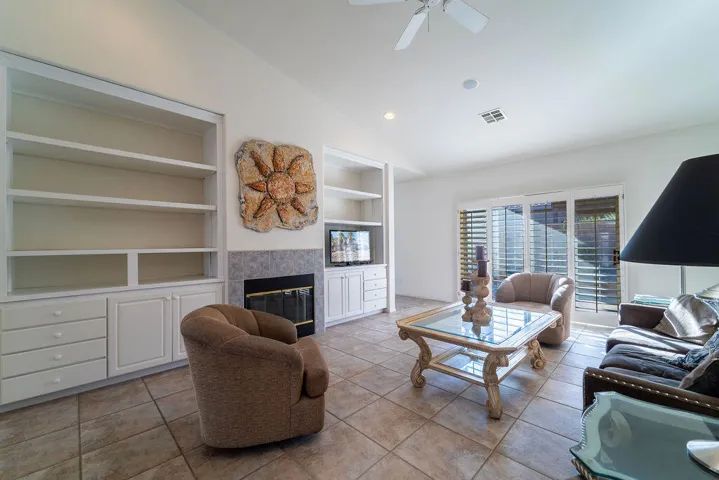 78573SanMarinoCt(12of37)