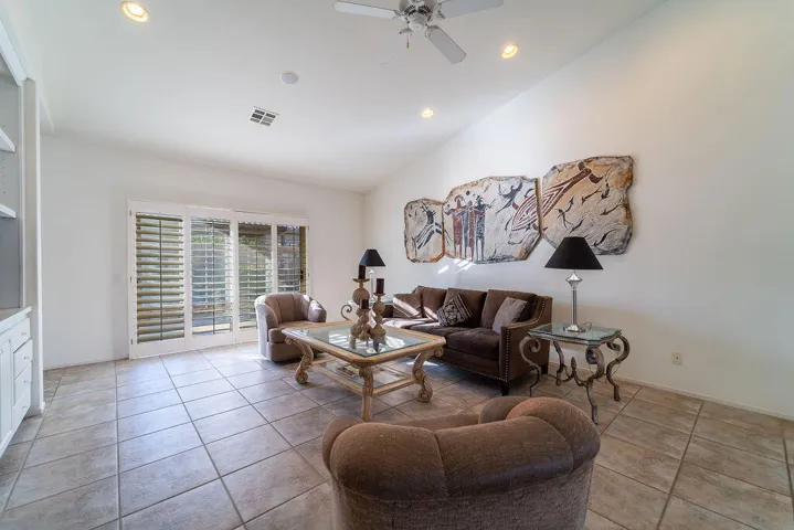 78573SanMarinoCt(13of37)