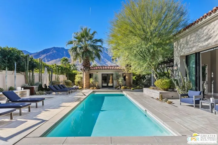 1021 Via Dia, Palm Springs, California 92264