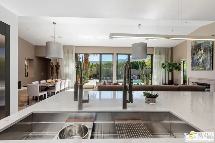 1021 Via Dia, Palm Springs, California 92264