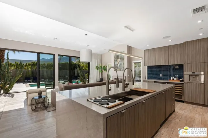 1021 Via Dia, Palm Springs, California 92264