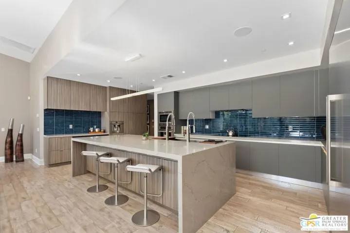 1021 Via Dia, Palm Springs, California 92264
