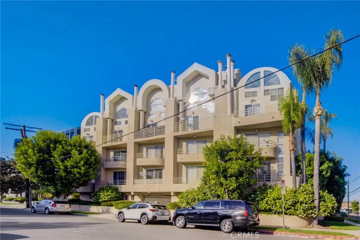 4549 Haskell Avenue 8, Encino, California 91436