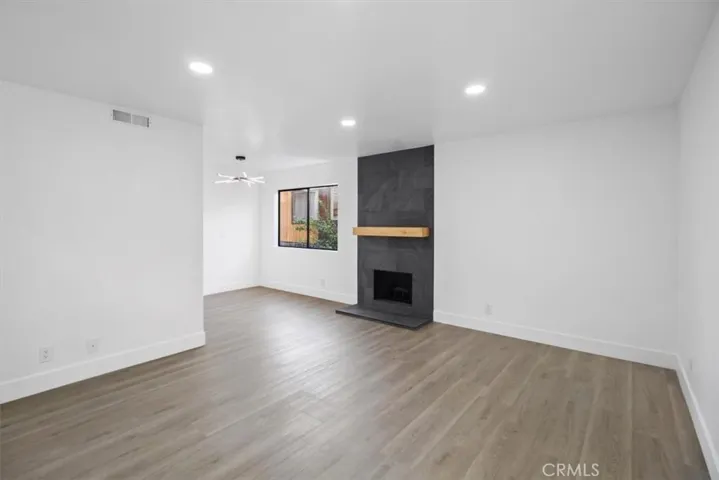 9210 Van Nuys Boulevard 14, Panorama City, California 91402